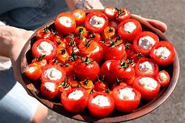 tomates farcies au chèvre frais